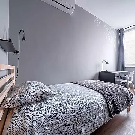 Lollo Graiciuno - Lollo Hostel Wilno