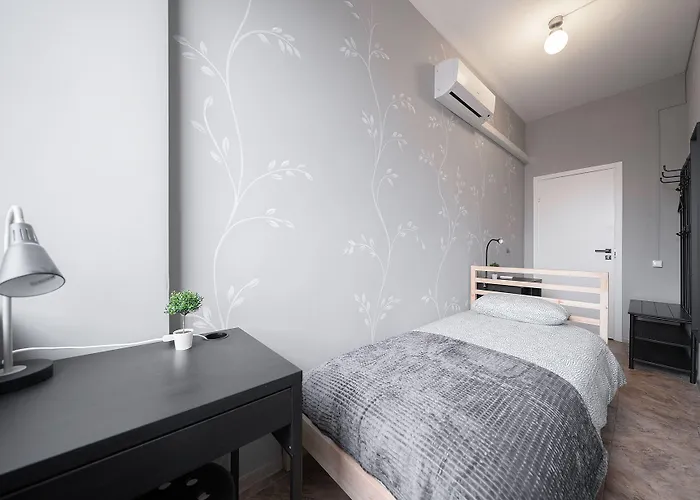 Lollo Graiciuno - Lollo Hostel