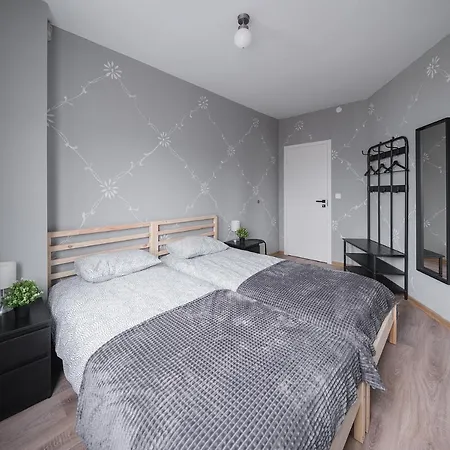 Lollo Graiciuno - Lollo Luxury Hostel *